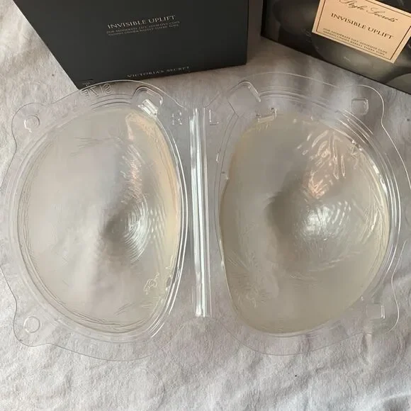 Victoria’s Secret Invisible Uplift Adhesive Cups Reusable - Picture 7 of 8